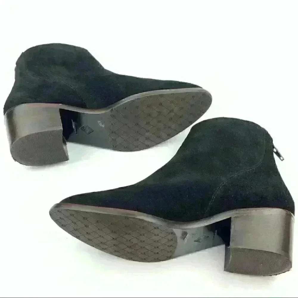 Antonio Melani ankle booties size 6.5 black suede